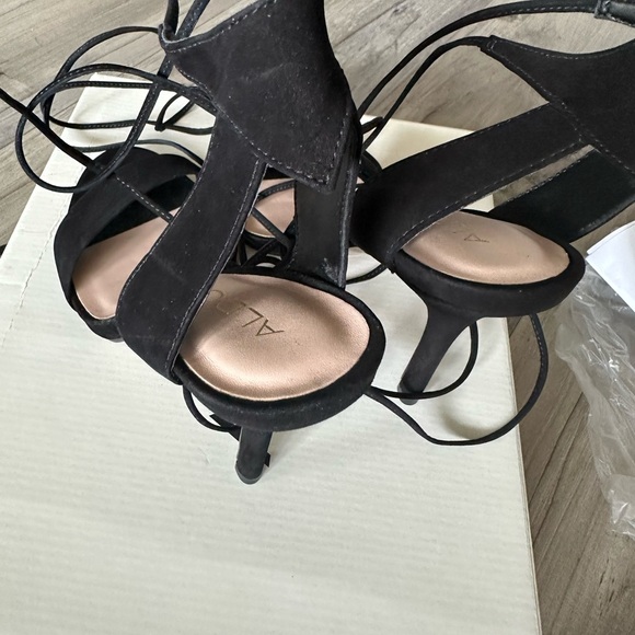 Black - lace up heels from Aldo - Picture 4 of 6